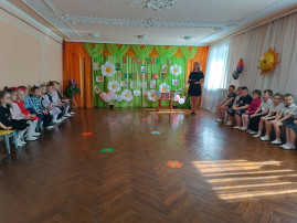 Конкурс чтецов "В гости к Чуковскому" Конкурс чтецов "В гости к Чуковскому".